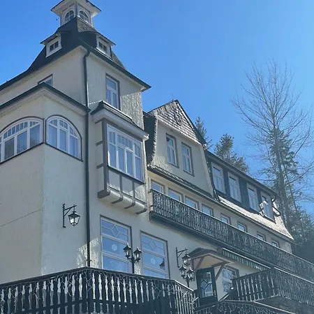 沃尔德弗雷德弗莱尔酒店 酒店 Oberweißbach