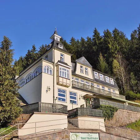 Flair-hotel Waldfrieden Hotel 3*