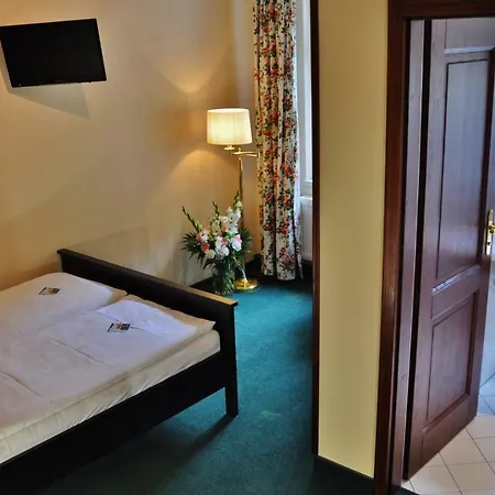 酒店 沃尔德弗雷德弗莱尔酒店 3*